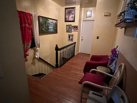 2nd image of 35-44 100 st. street