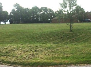 218 Squires Pointe Rd, Paris, KY 40361