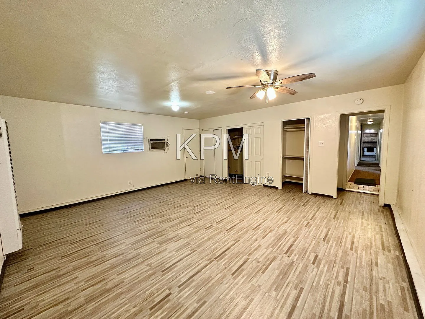3 bed, 2.0 bath, 1340 sqft, $2,300 — Photo 4