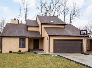 14 Hummingbird Ln, Buffalo, NY 14228