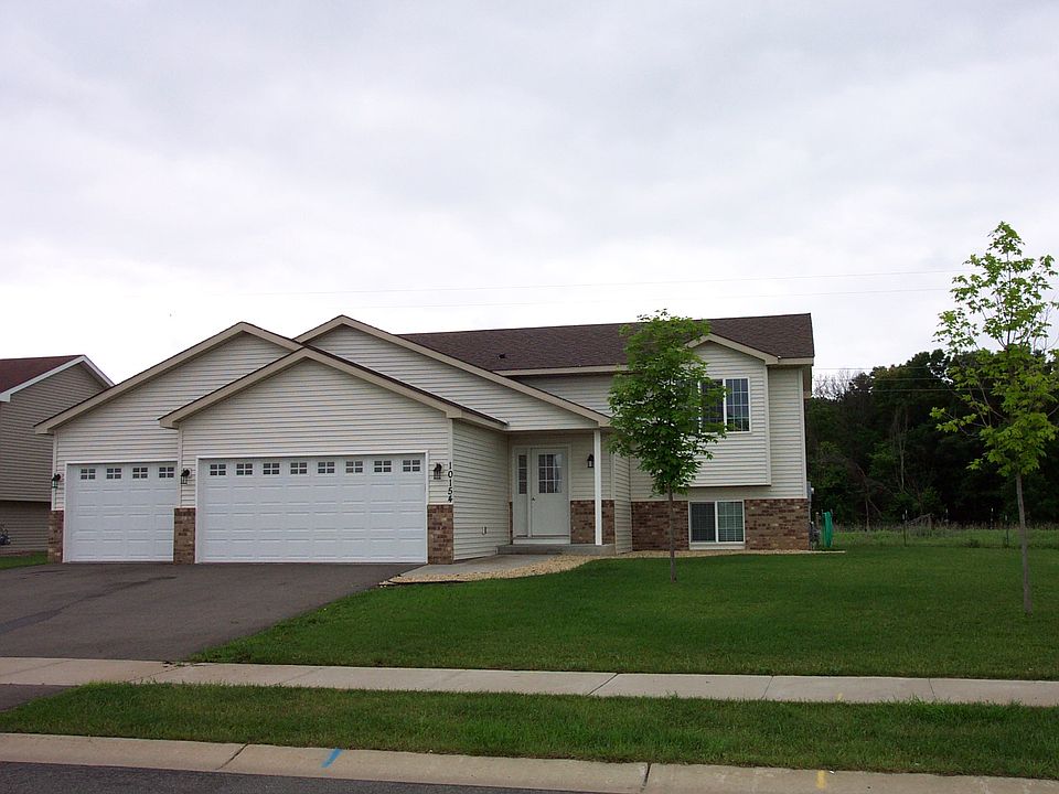 Exterior front of house.