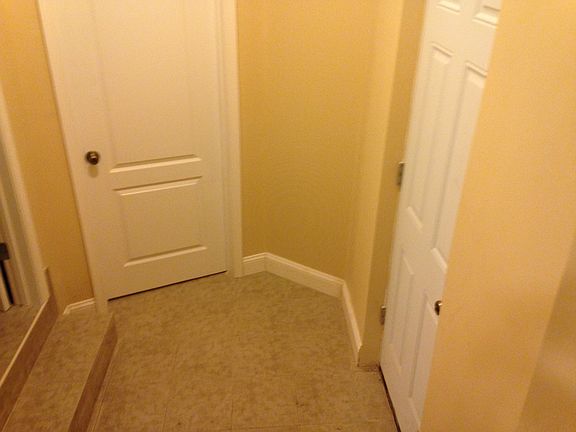 4th image of 20 W Rockland St