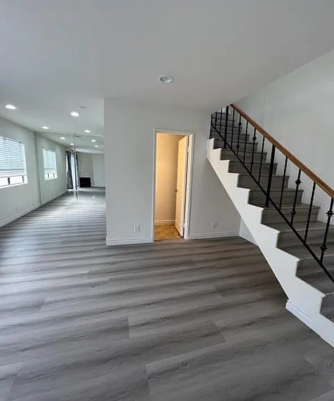 7893 Cerritos Ave — Photo 63
