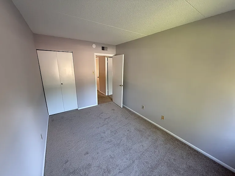 802 Putnam Blvd — Photo 8