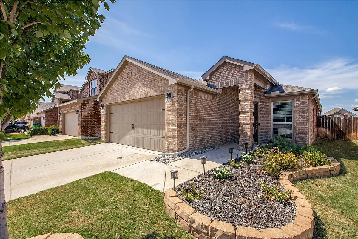 Building Photo - 8905 Deadwood Ln