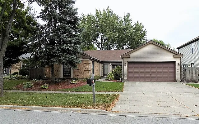 100 Sunridge Ln photo 1