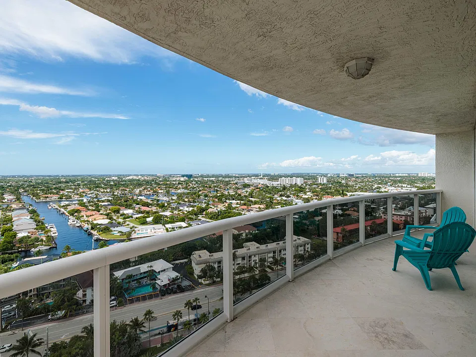 4240 Galt Ocean Dr #2106