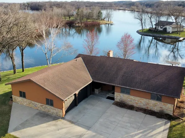 591 Central Ave SE, Richmond, MN 56368