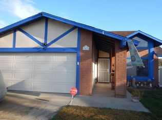 342 Eisenhower Ct, Hemet, CA 92543