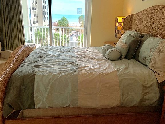 4th image of 310A Padre Blvd APT 402
