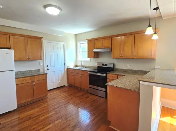 353 Chandler St #2, Worcester, MA 01602