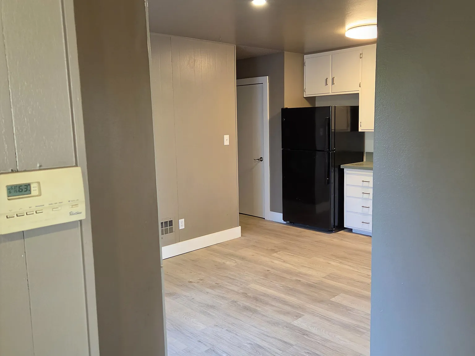 2 bed, 842 sqft, $1,900 — Photo 2