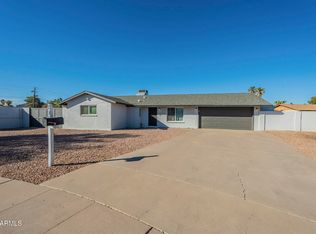 2914 E Cactus Rd, Phoenix, AZ 85032