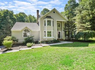 31 Quarter Horse Dr, Monroe, CT 06468