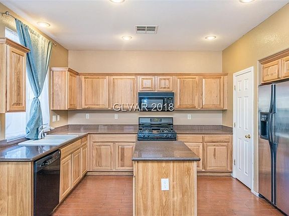 4th image of 8824 Lost Forest St