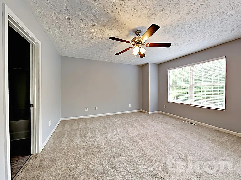 418 Whippet St — Photo 11