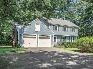 1 Brattle Dr, Shirley, MA 01464