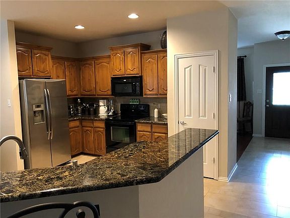 5th image of 4641 Prickly Pear Dr