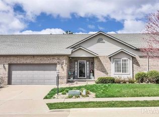 6905 N Willow Ridge Dr, Peoria, IL 61614