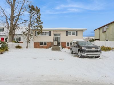 17 Marina Road, Island Park, NY, 11558
