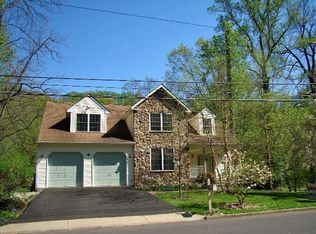 2631 Creek Rd, Feasterville, PA 19053