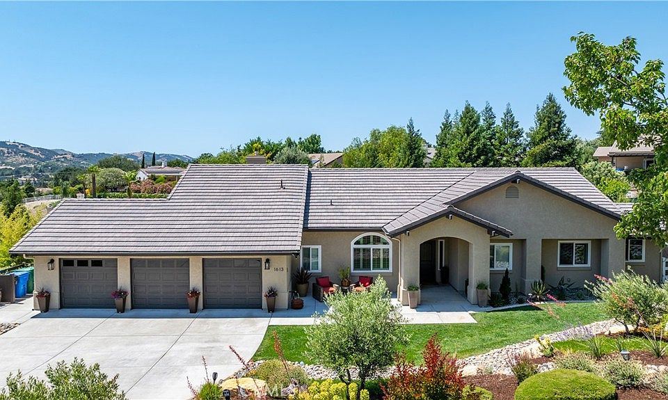 1613 Via Flora, Paso Robles, CA 93446 | Zillow
