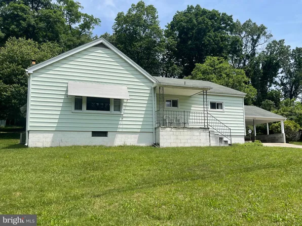 1393 Chestnut Hill Rd, Harpers Ferry, WV 25425