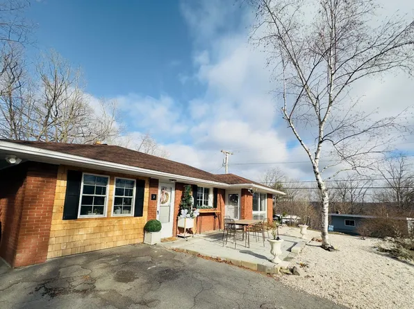 2 White Birch Lane, New Baltimore, NY 12124