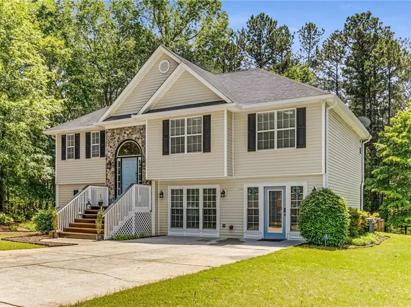 3835 Annandale Ln, Suwanee, GA 30024