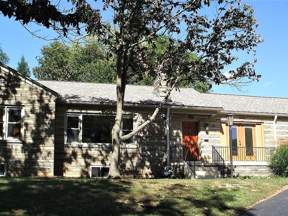 1st image of 345 Broadview Ave