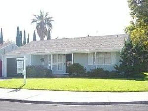 1st image of 13500 Highwood Dr
