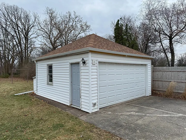 2 Car Garage