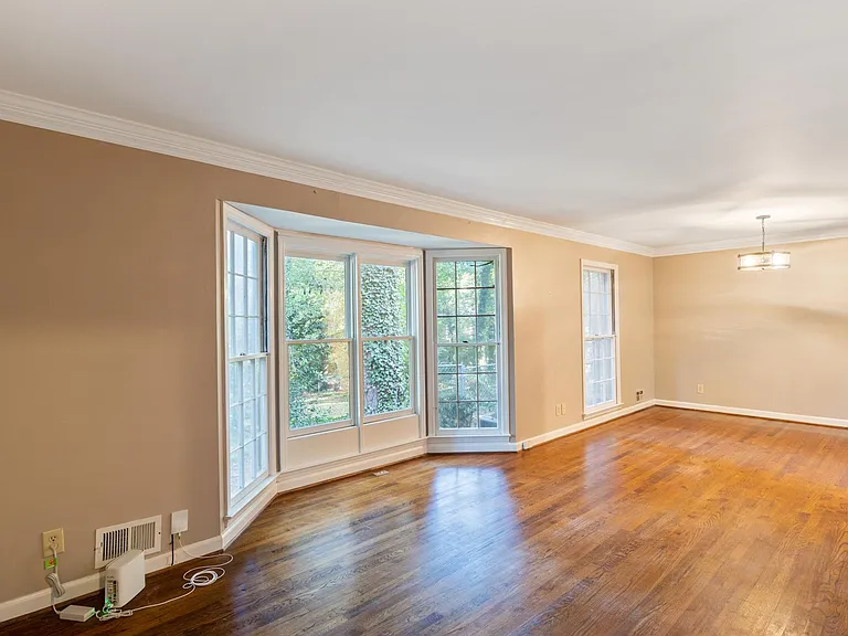 415 Amberidge Trl — Photo 9