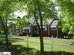 40 Wrenn Rd, Taylors, SC 29687