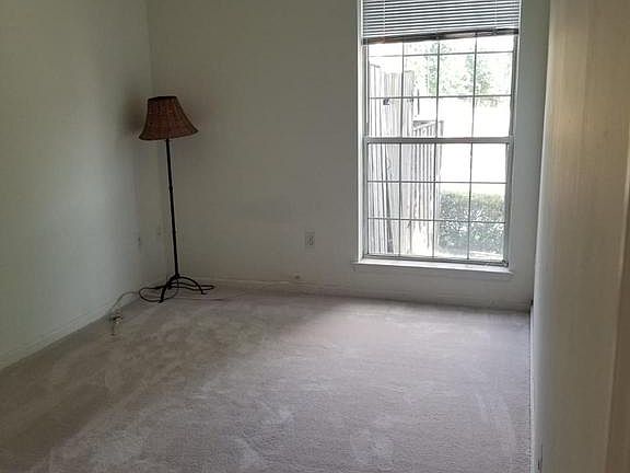4th image of 8211 Crossbrook Ct Unit 101