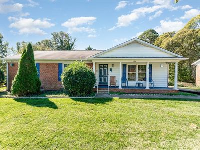 138 Flintfield Dr, Winston Salem, NC, 27103