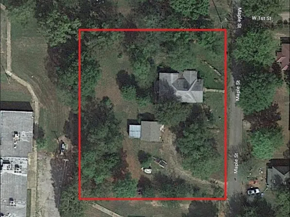 17 N Maple St, Hartford, AR 72938