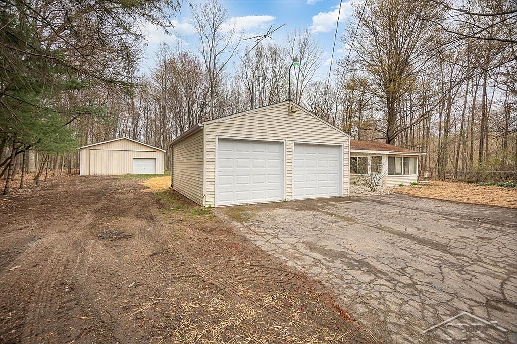 600 W Stewart Rd, Midland, MI 48640 Zillow