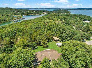 793 Shore Point Rd, Blue Eye, MO 65611