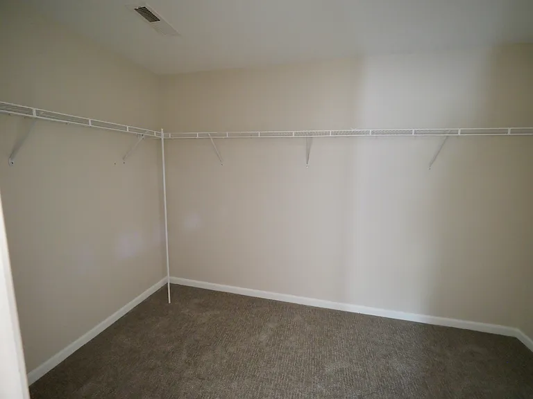 27 Border Ave — Photo 17