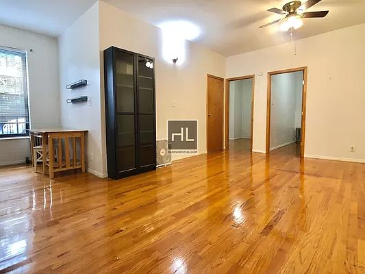 1st image of 356 22nd St APT 1R