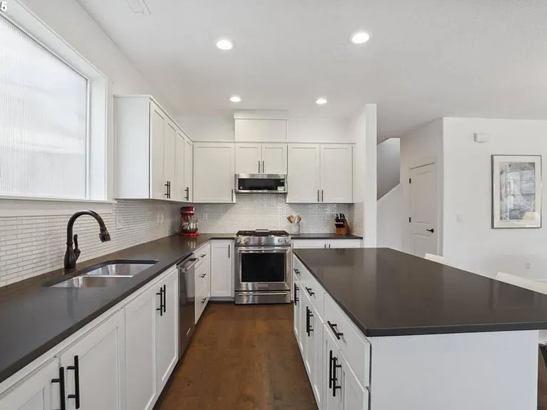 NW Olive St — Photo 3