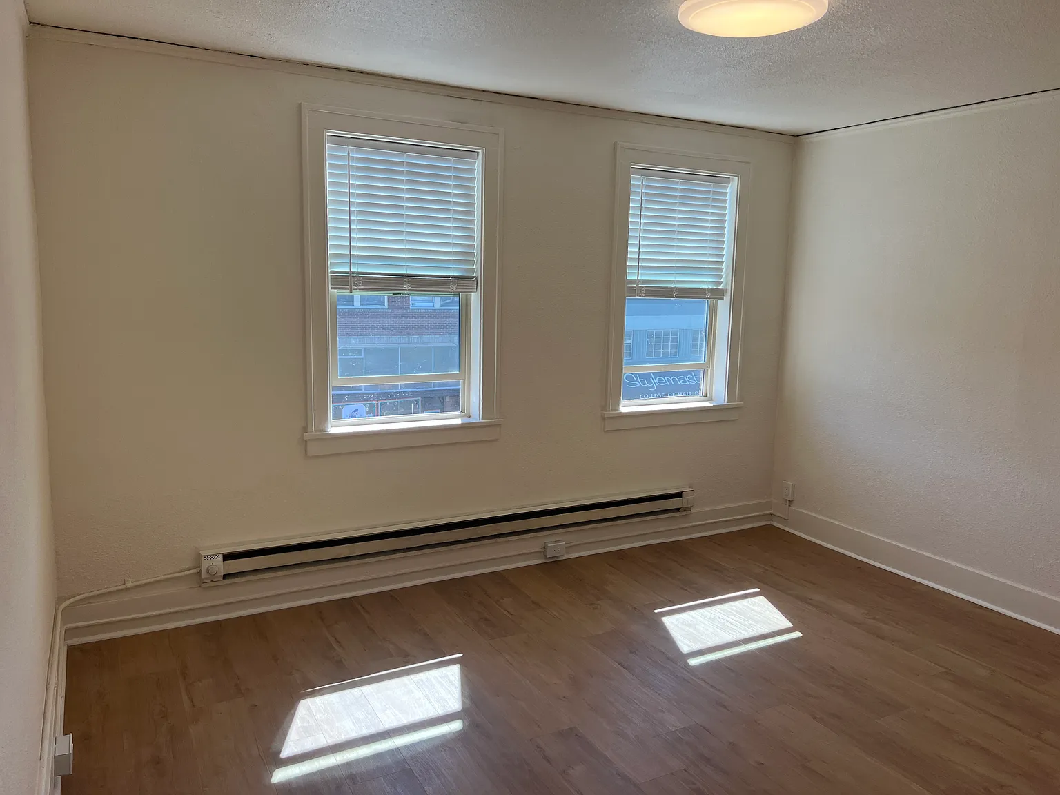 Studio, 400 sqft, $1,000 — Photo 4