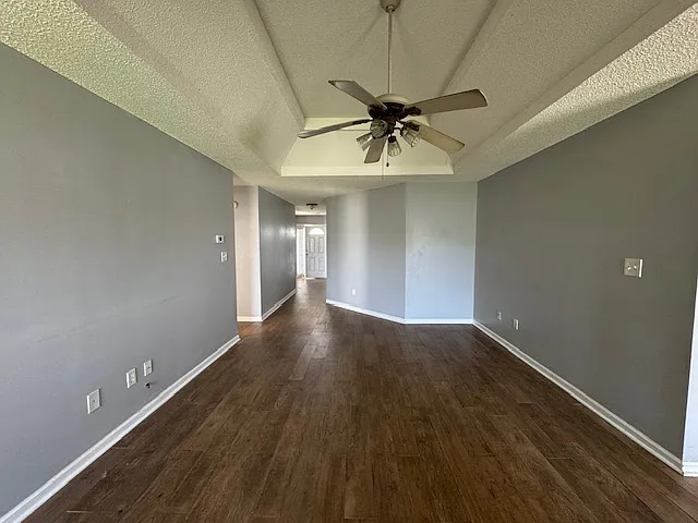 125 Hatchbend Ct — Photo 3