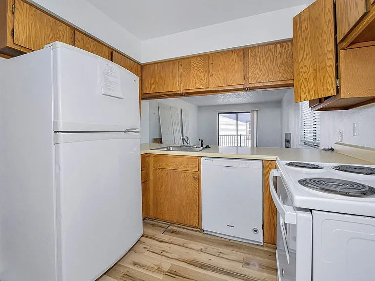 6702 Dublin Loop W — Photo 21