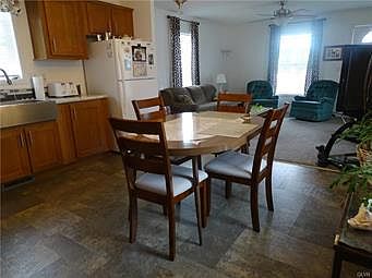 5th image of 82 Walnutport Mobile Ct