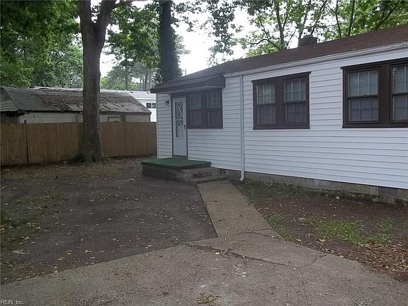 2nd image of 5011 Atterbury St #A
