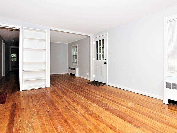 3rd image of 98 Truberg Ave