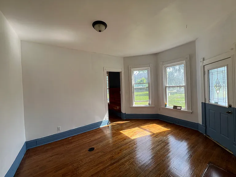 100 Davis St #1 — Photo 14