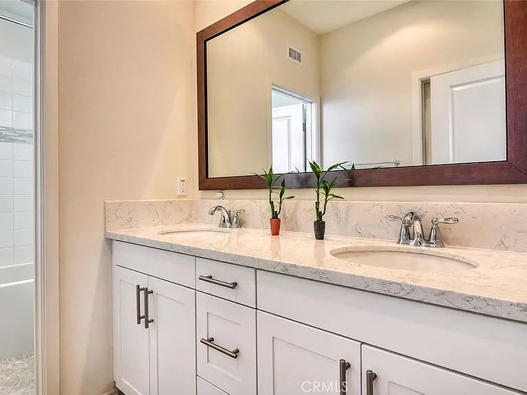 217 Primrose Dr — Photo 14